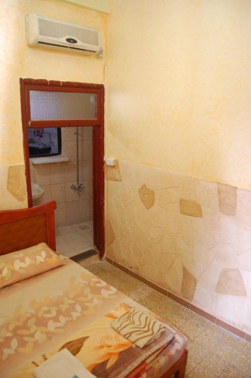 Talal Hotel Beirut Exterior photo