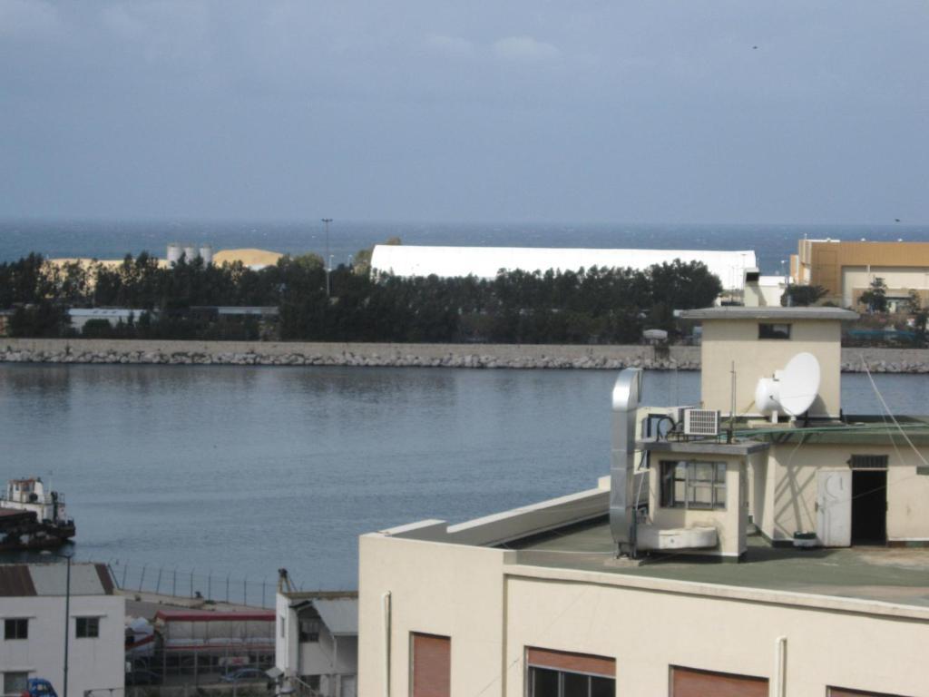 Talal Hotel Beirut Exterior photo